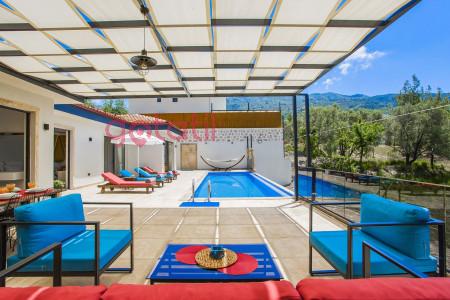 Villa Mercan, Deniz Manzaralı, Süit Odalı, Jakuzili Lüks Villa 1