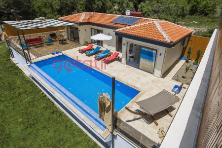 Villa Mercan, Deniz Manzaralı, Süit Odalı, Jakuzili Lüks Villa 3