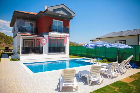 Villa İron-3, Doğa İçerisinde, Günbatımı Manzaralı Villa 1