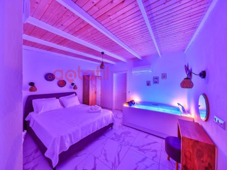 Villa Kerberos-1, Korunaklı Havuzlu, Doğa İçerisinde, Jakuzili 3
