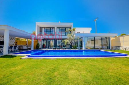 Villa Aymira, Korunaklı Havuzlu, Jakuzili, Doğa İçerisinde Villa 1
