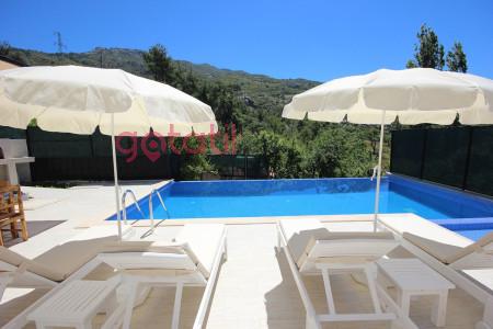 Villa Blue, Deniz Manzaralı, Korunaklı Yüzme Havuzlu, Jakuzili Villa 2