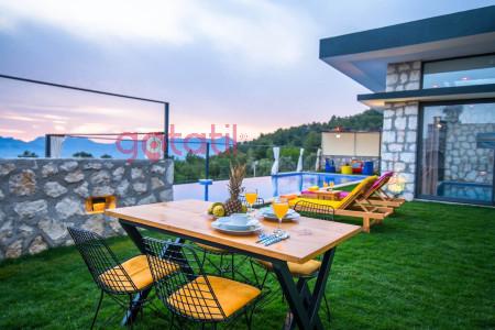 Villa Fusya, Doğa İçerisinde, Eşsiz Manzaralı, Taş Mimarili Villa 1