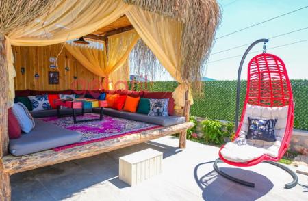 Villa Karnaval, Korunaklı Havuzlu, Jakuzili, Sinema Odalı Villa 3