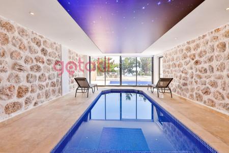 Villa Nihan-5, Korunaklı Yüzme Havuzlu, Taş Mimarili Jakuzili Villa 2