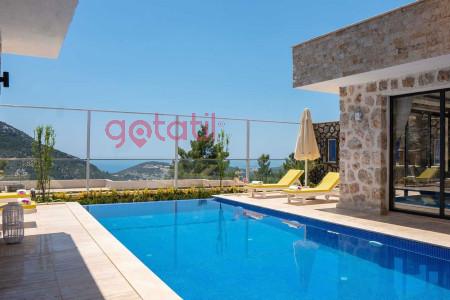 Villa Nihan-7, Korunaklı Yüzme Havuzlu, Taş Mimarili Villa 2